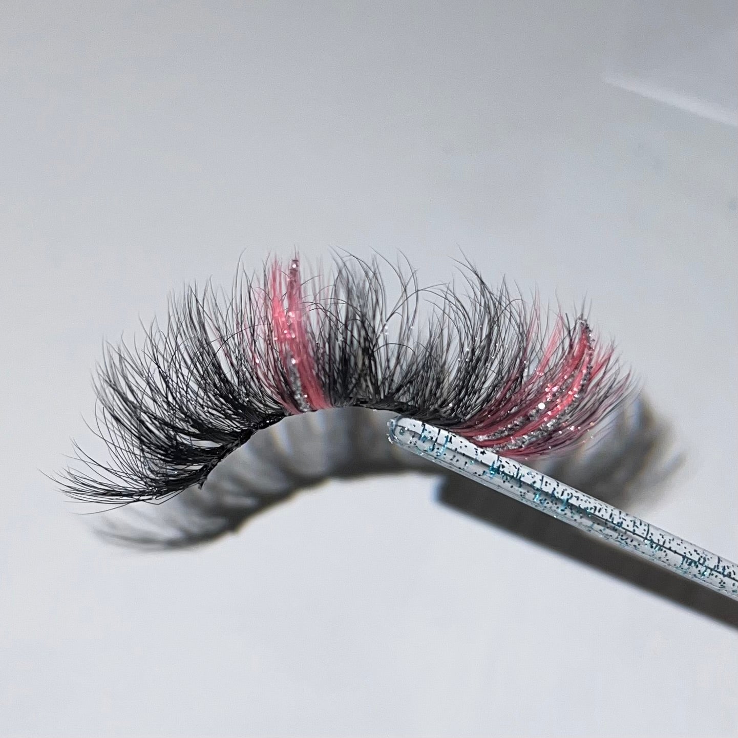 my melody💕 - pink/white glitter lash