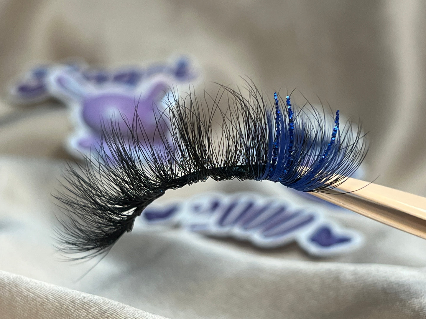 BLUE MINK - glitter