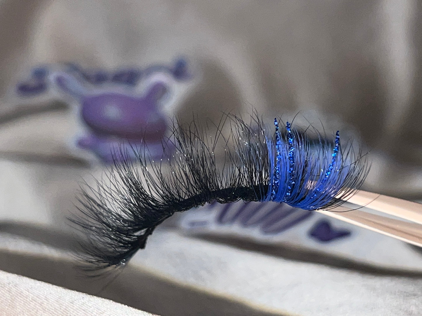 BLUE MINK - glitter