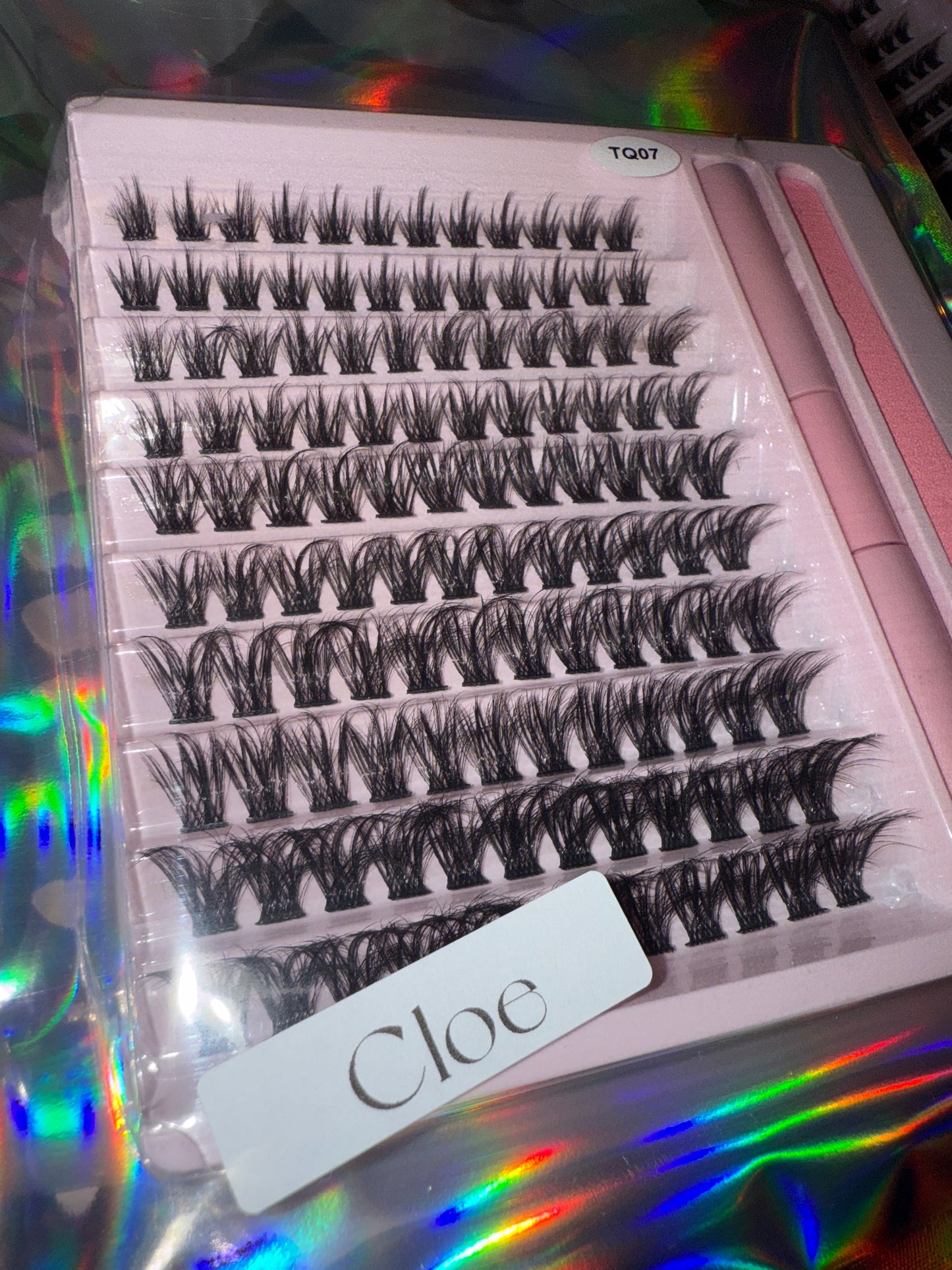 Cloe - Lash Cluster w/ Bond + Seal