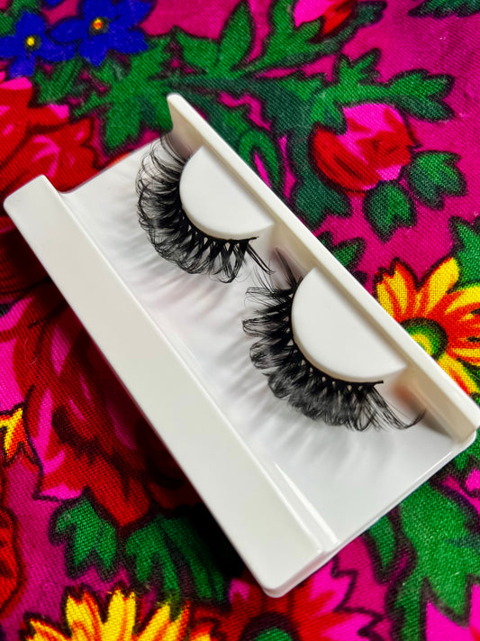 Russian Curl Dramatic Spiky